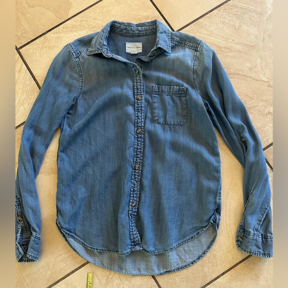 American Eagle Soft Denim Long Sleeve Button Shirt